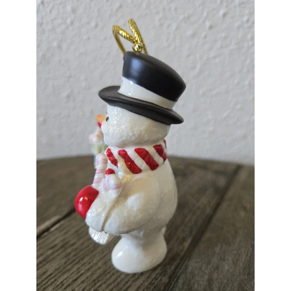 LENOX 2007 Annual Snowman Christmas Ornament SNOWY TREATS #6599609 EXCELLENT